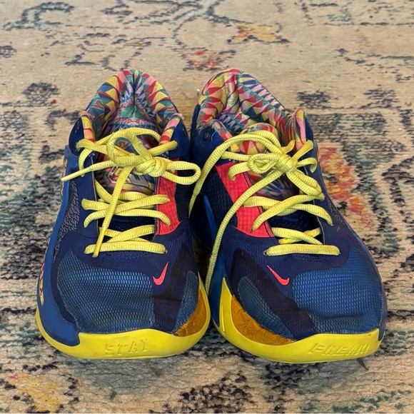 Nike zoom freak 4 SE. Kaleidoscope - Picture 2 of 3